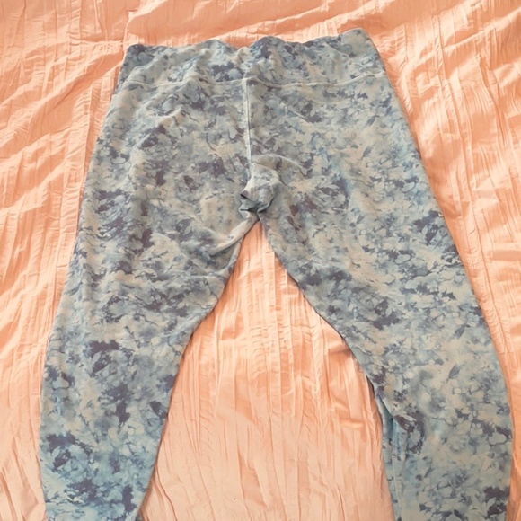 BCBGeneration Printed 7/8 Legging - Picture 7 of 8